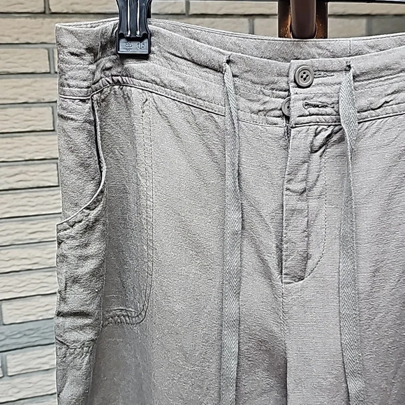 Coldwater Creek Linen Blend Capris, Natural Fit Sz 12 Like New - Picture 2 of 11